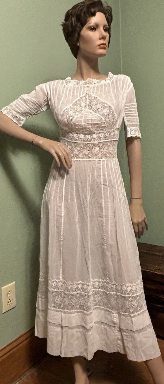 Antique Edwardian White Cotton /Crochet/Lace/ Tea/Day DRESS